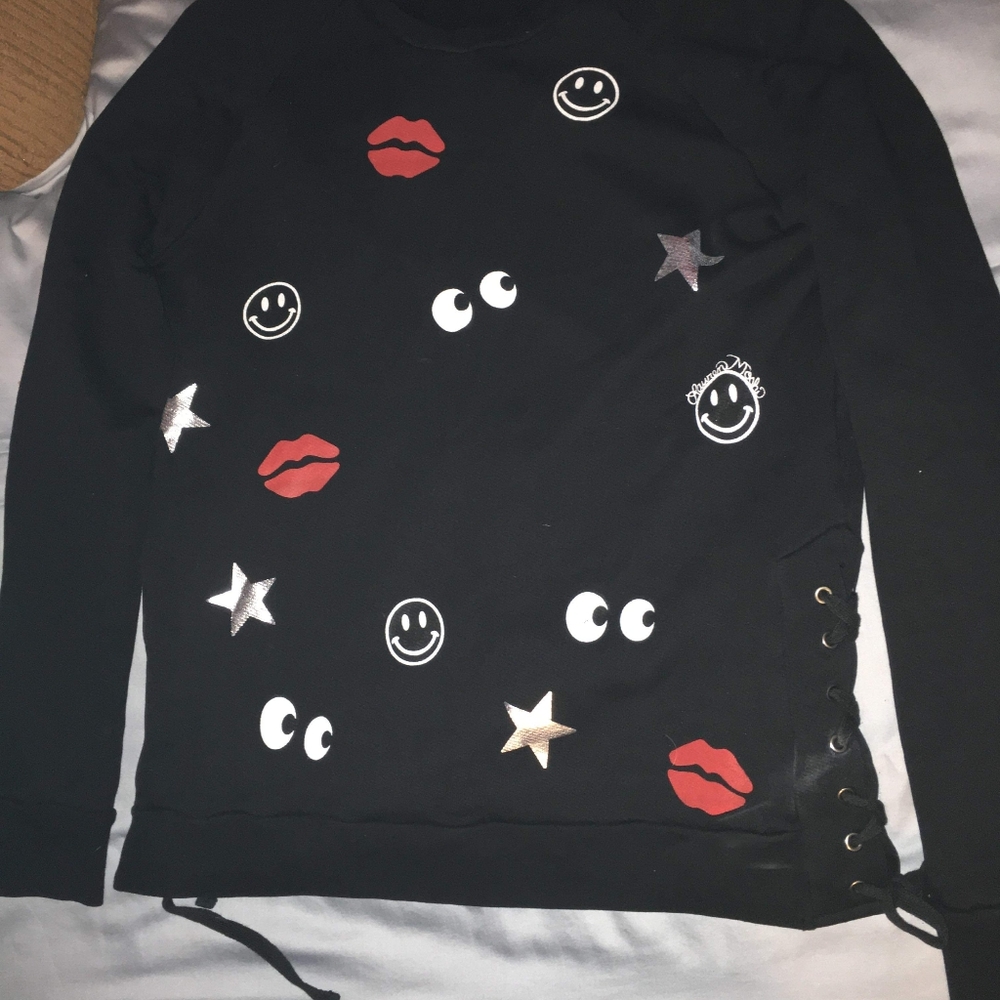 Long sleeve black shirt